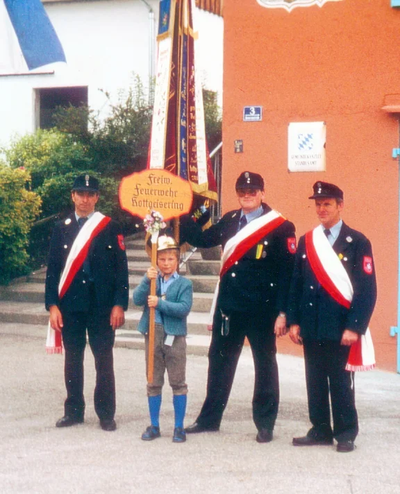 fahnenabordung86.jpg